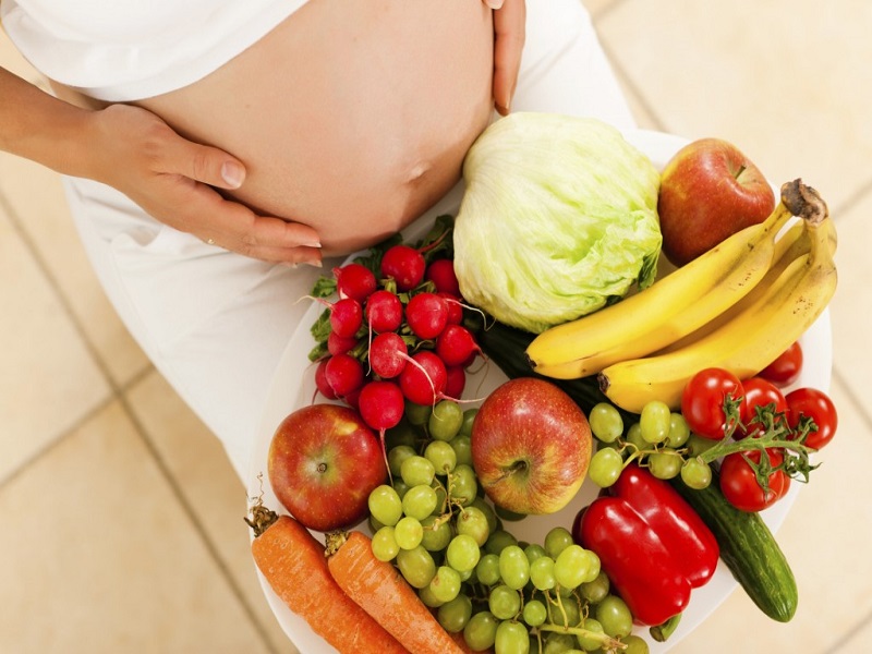 Mẹ nên ăn gì vào những tháng cuối thai kỳ để con tăng cân