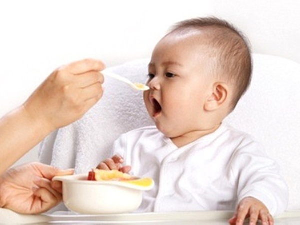 Chế độ ăn cho trẻ suy dinh dưỡng 