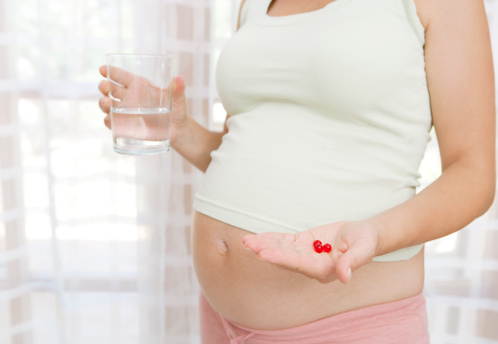 Mẹ bầu uống sắt vào thời điểm nào là tốt cho thai kì?