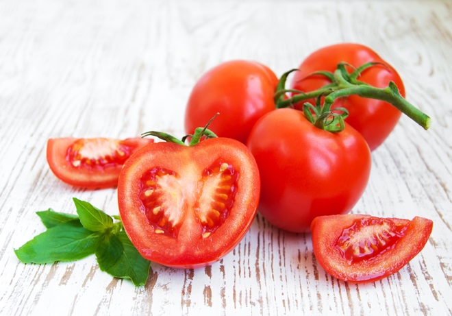Đắp mặt nạ cà chua mỗi ngày có tốt cho làn da? 1