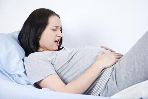Bị gò cứng khi mang thai tháng thứ 8 có sao không?